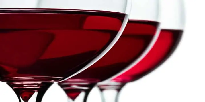 trhee-glass-with-red-wine